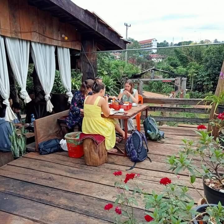 Happy Bungalow & Trekking Banlung Exterior foto