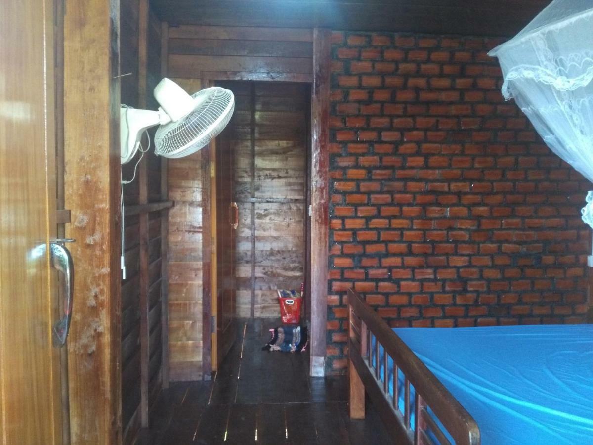 Happy Bungalow & Trekking Banlung Exterior foto