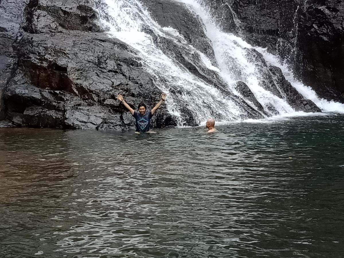 Happy Bungalow & Trekking Banlung Exterior foto